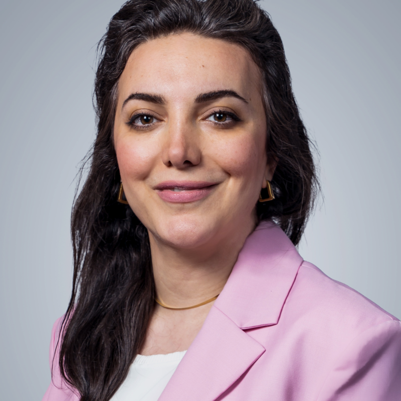  Mahna Hosseini